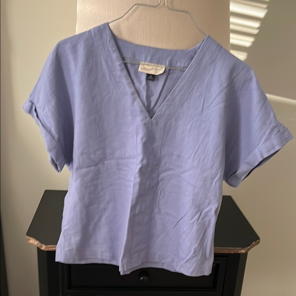 Universal thread V-Neck Women's Top